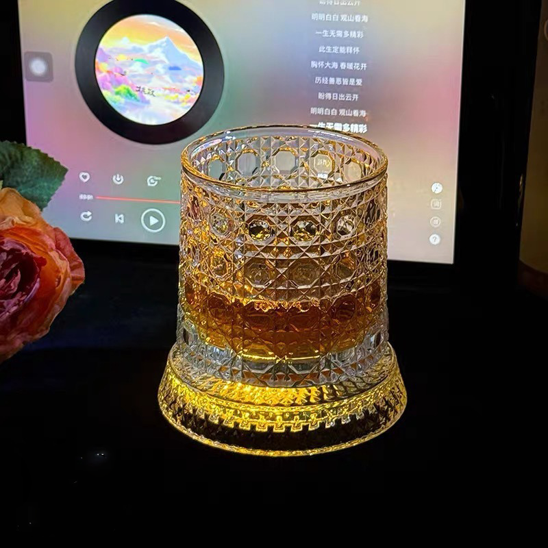 🔥 2026 Trend: The Kinetic Spin Whiskey Glass – Luxury One-Handed Relaxation for True Connoisseurs 🥃✨